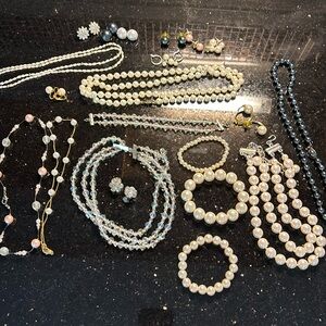 Lot of pearl jewelry